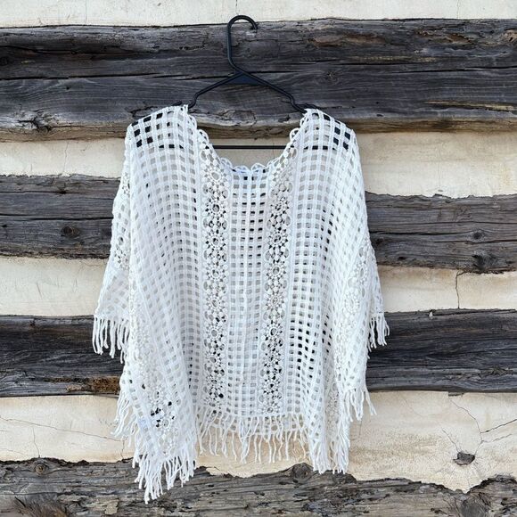 Boston Proper Crochet Poncho in White - Picture 8 of 8